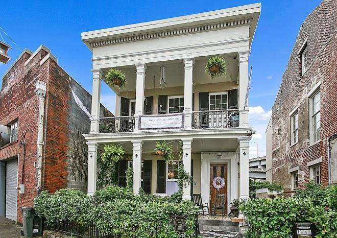 Fleur de lis mansion bed and breakfast