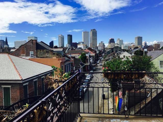 Lafitte hotel & bar
