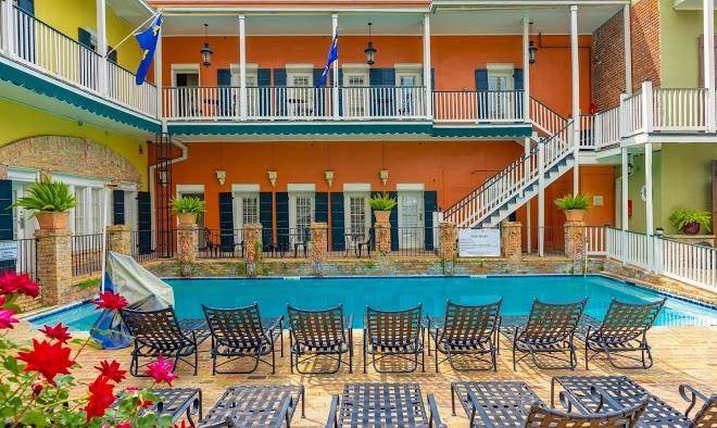 New orleans courtyard hotel