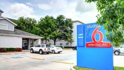Studio 6 new orleans la