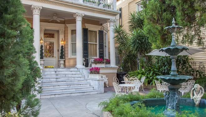 The cornstalk hotel