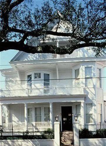 The queen anne hotel