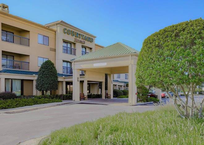 Courtyard by marriott monroe airport