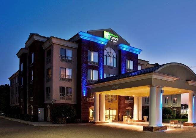 Holiday Inn Express & Suites West Monroe Image