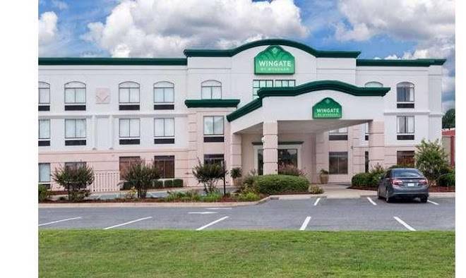 Wingate by wyndham west monroe
