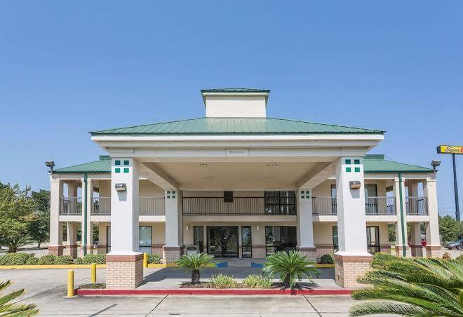 Super 8 by wyndham slidell