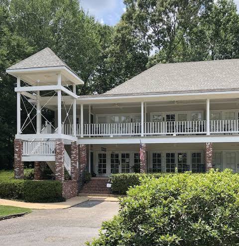 The lodge at the bluffs