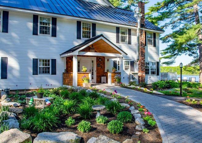 Wolf cove inn