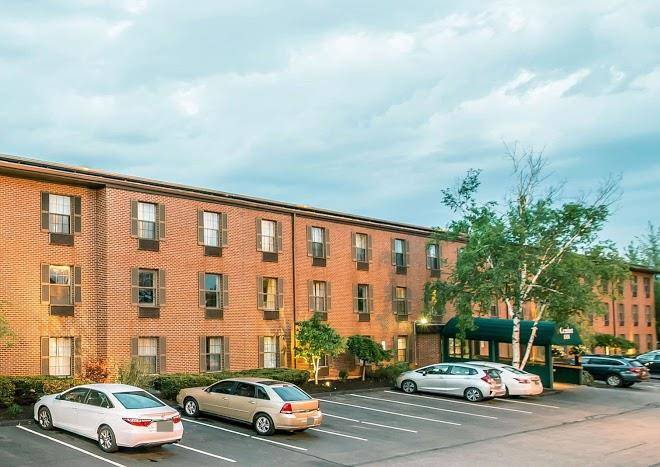 Comfort inn airport South Portland