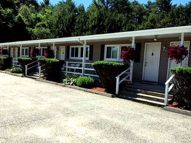 Romah motor inn naples maine