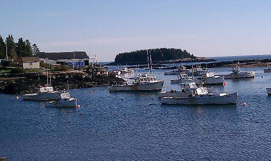 Corea harbor's black duck inn