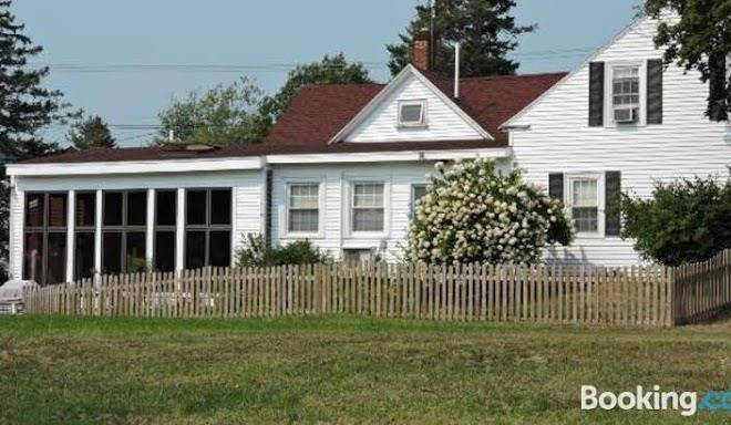 Open hearth inn