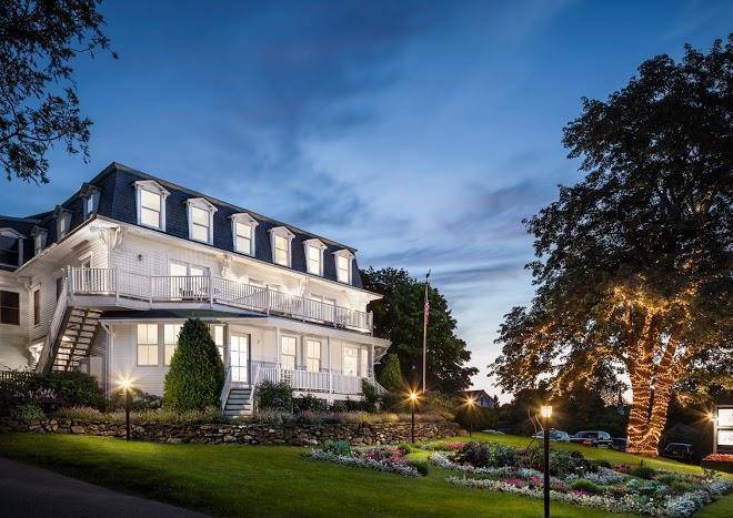 Camden harbour inn maine luxury hotel