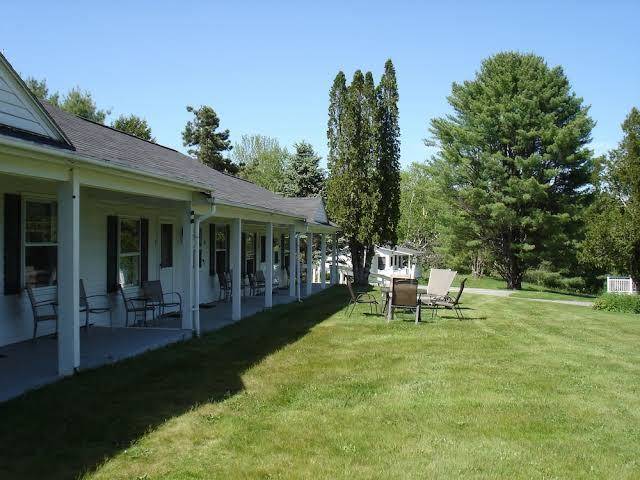 Ducktrap motel