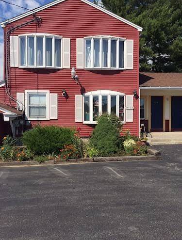 Biddeford motel