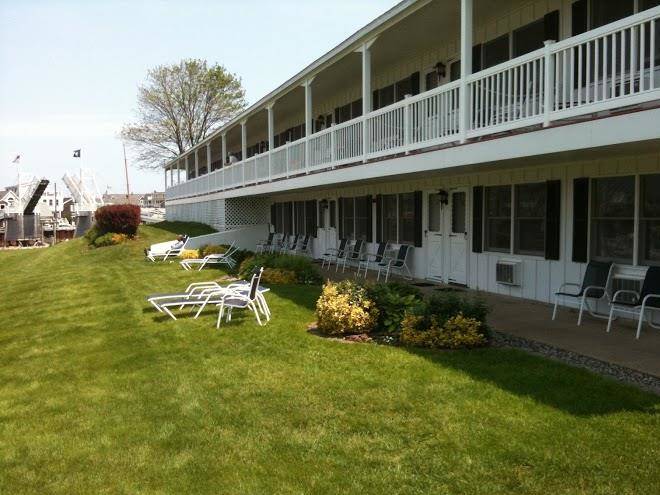 Riverside motel