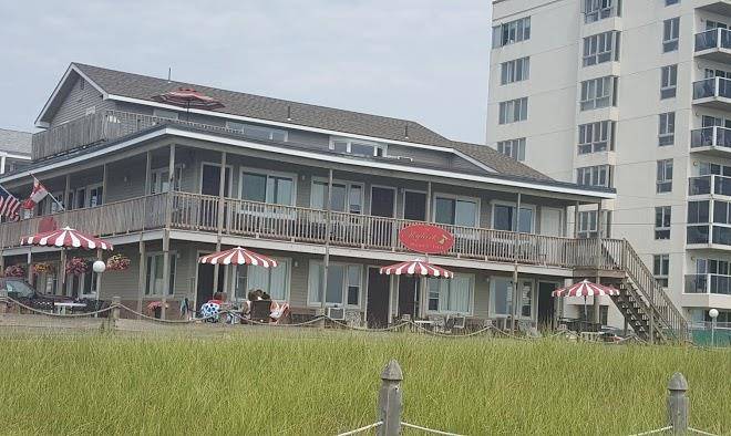 Skylark beach inn