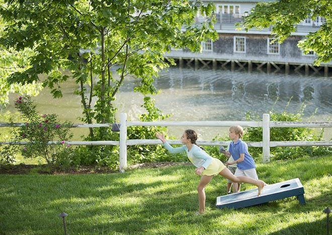 The lodge on the cove