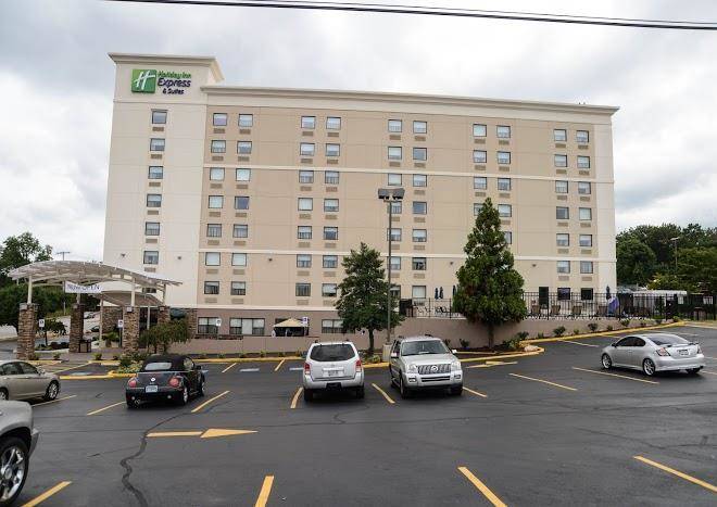 Holiday inn express & suites baltimore west catonsville