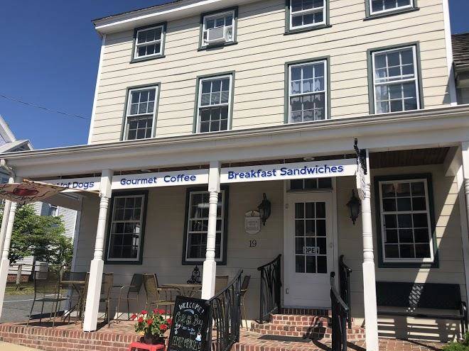Cafe on the bay