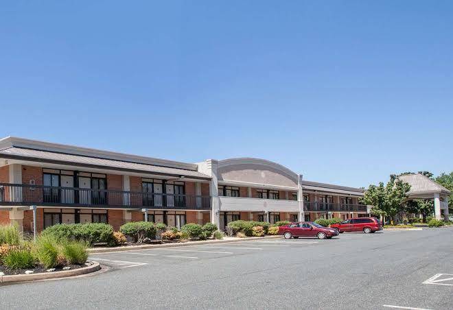 Days inn by wyndham perryville
