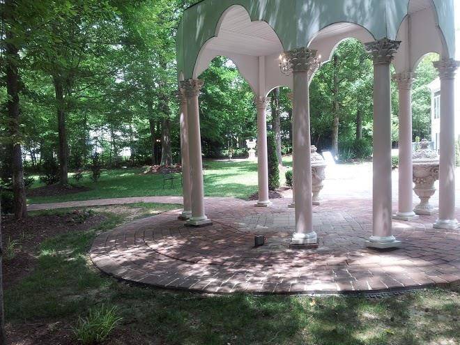 Rosewood Manor Image