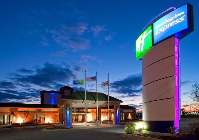 Holiday Inn Express Cambridge Image