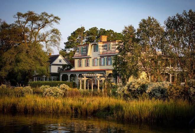 Whitehaven Hotel Image