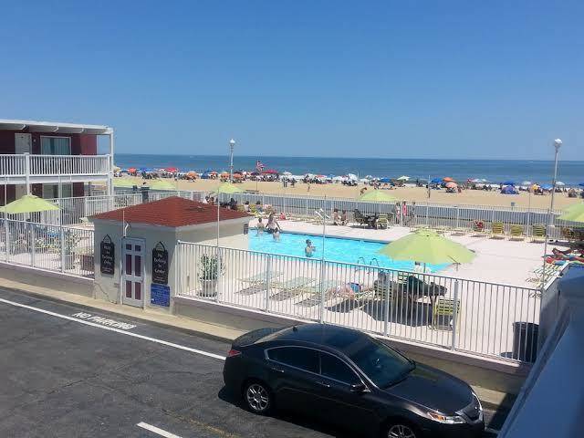 Ocean mecca motel