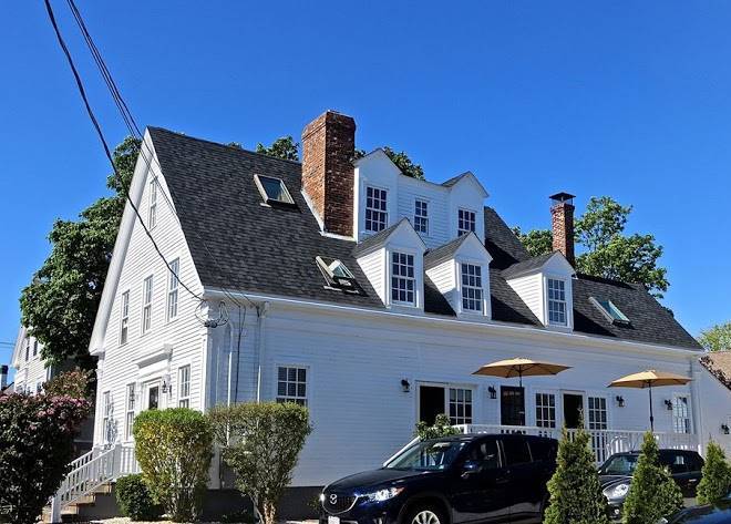 Atlantic light inn