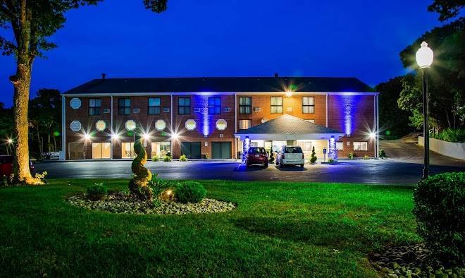 Best Western Cape Cod Hotel Image