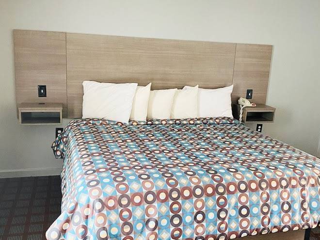 Blue Dolphin Inn Cape Cod Hotel Image