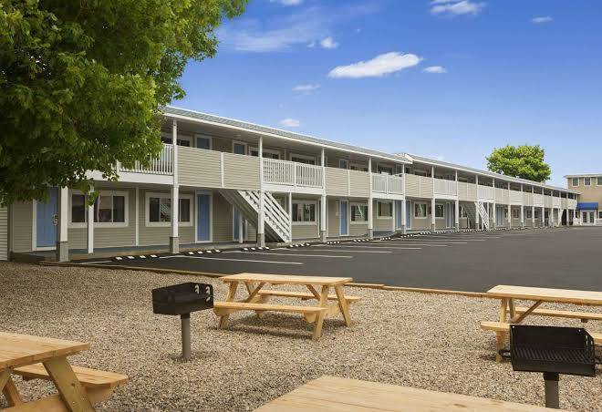 Days inn by wyndham west yarmouth hyannis cape cod area