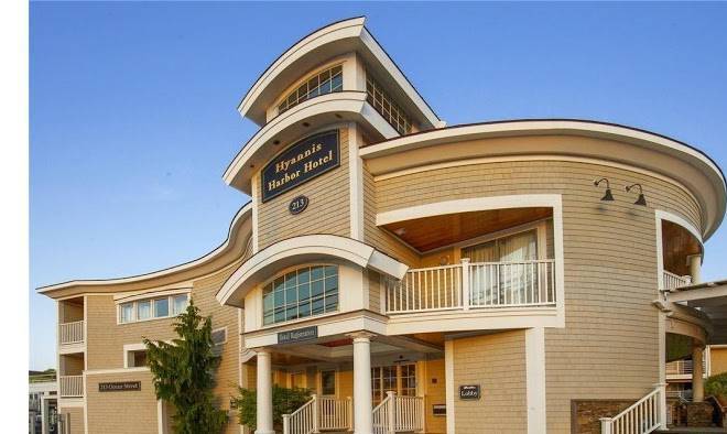 Hyannis harbor hotel