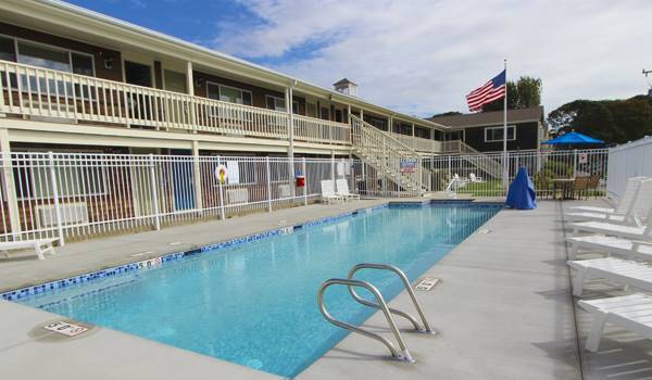 Innseason resorts harborwalk