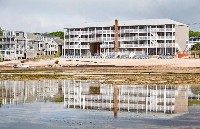 Surfside hotel and suites