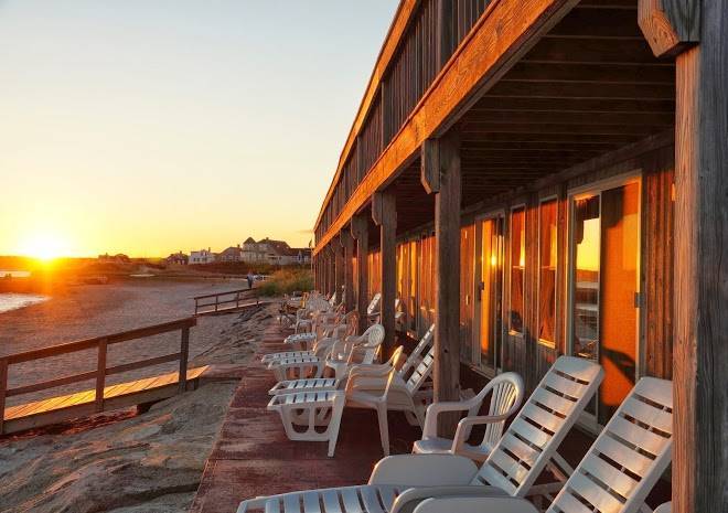 Tides Motel Of Falmouth Image