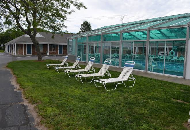 Town Crier Motel Image