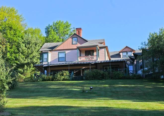 Apple tree inn