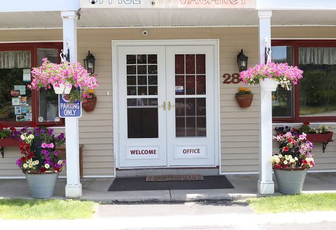 Cozy corner motel