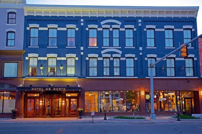 Hotel on north