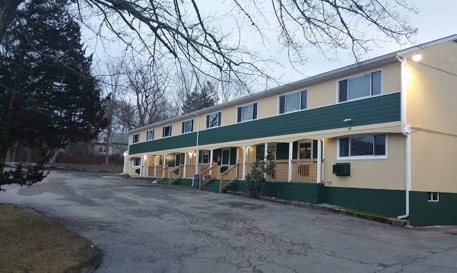 Dartmouth Motor Inn Image