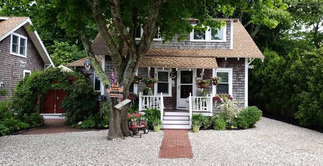 Kathleen's kottage on martha's vineyard