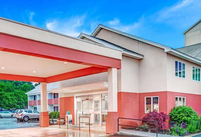 Days Hotel By Wyndham Methuen Ma Conference Center Image