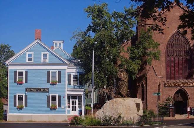 The stepping stone inn