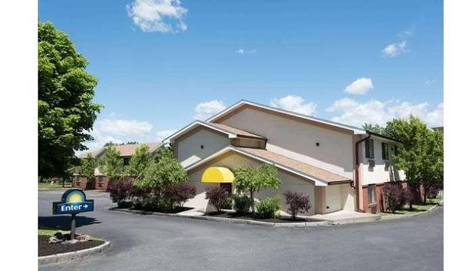 Days inn by wyndham greenfield