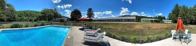 Red rose motel