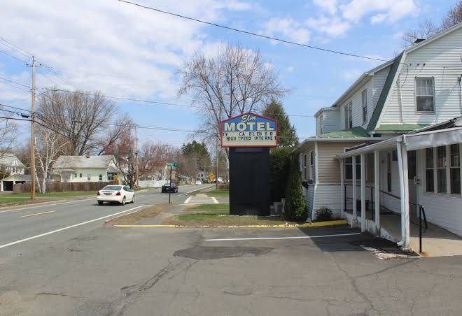 Elm motel
