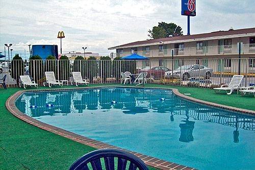 Motel 6 chicopee ma springfield