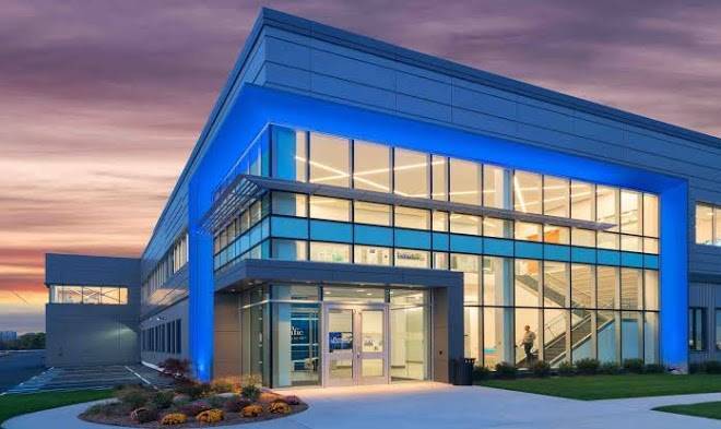 Holiday Inn Express & Suites Boston Marlboro Image